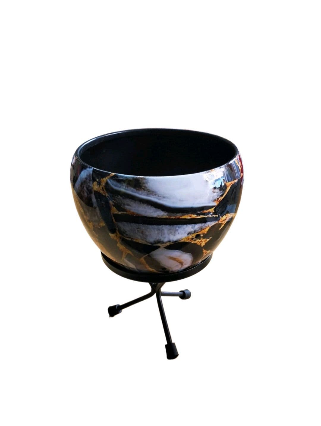 Crack Metal Planter with Stand for Indoor Plants (12 Cm In Height)