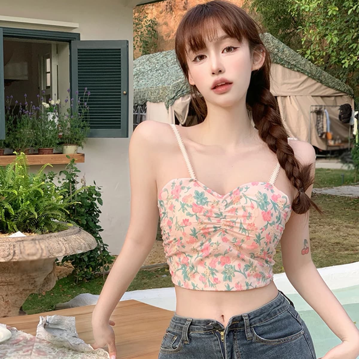Women's Floral Less Strip Tank Top Summer Sleeveless Fashion Casual V-neck Sweatshirt - free size