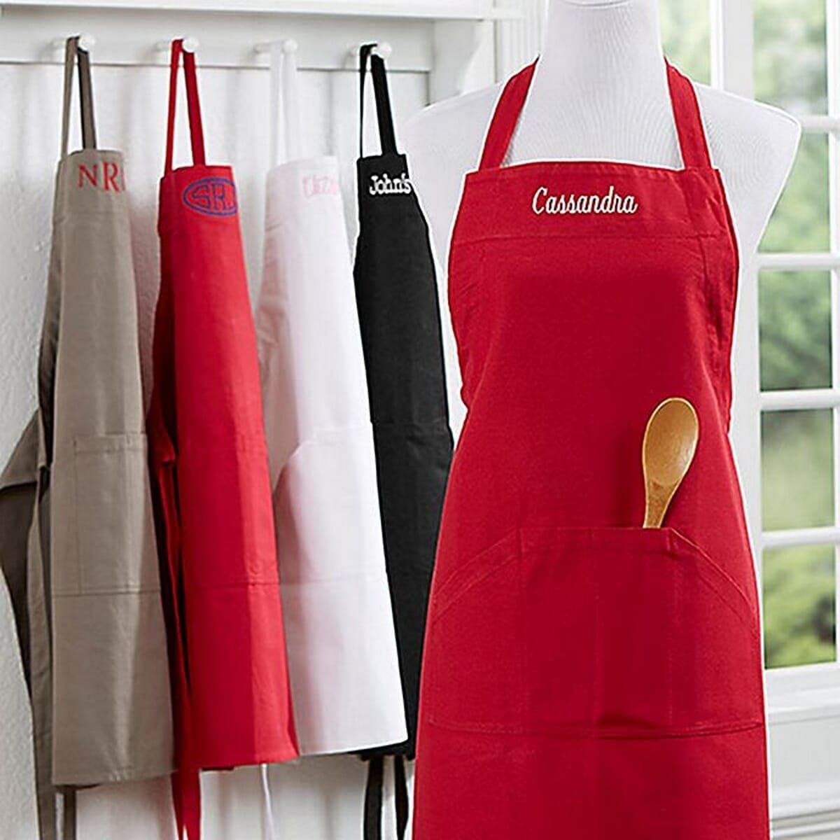 Waterproof Cotton Kitchen Apron with Front Pocket – Color May Vary