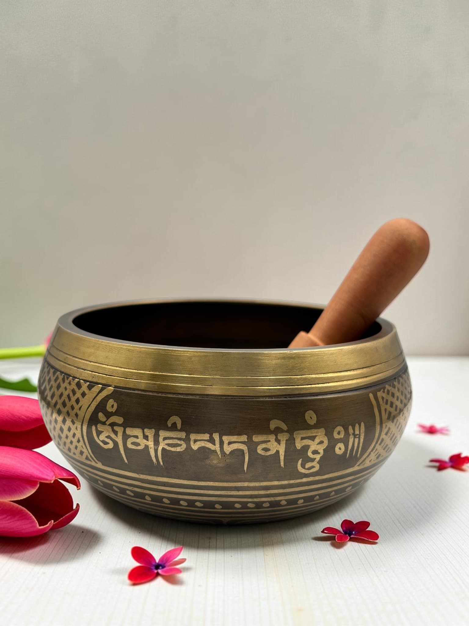 Premium Engraved Tibetan Singing Bowl | Antique Brass Meditation Bowl for Yoga, Sound Healing & Mindfulness