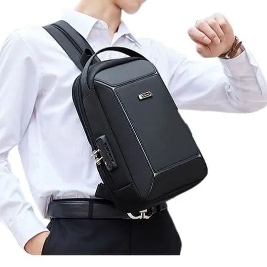 Wiersoon Men's USB Crossbody Bag