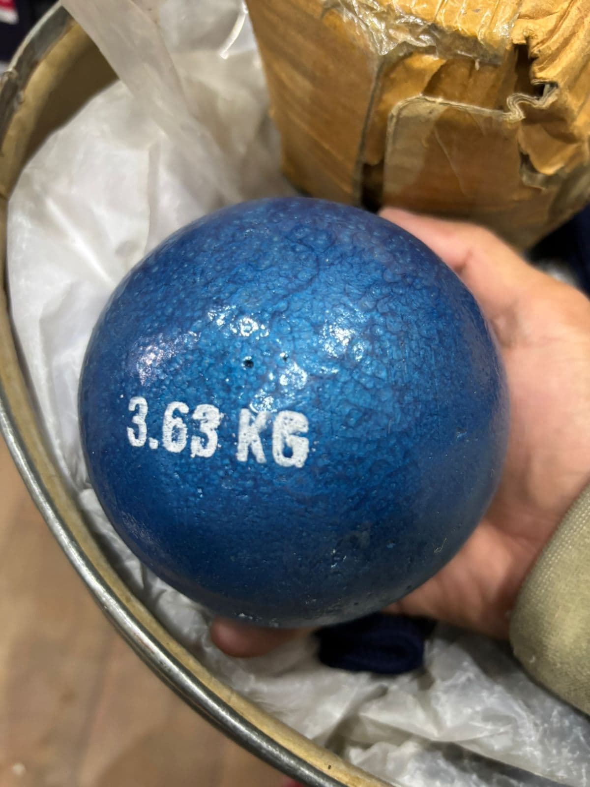 Shot Put Ball 3.63kg (8lbs) – Outdoor Track & Field - Blue